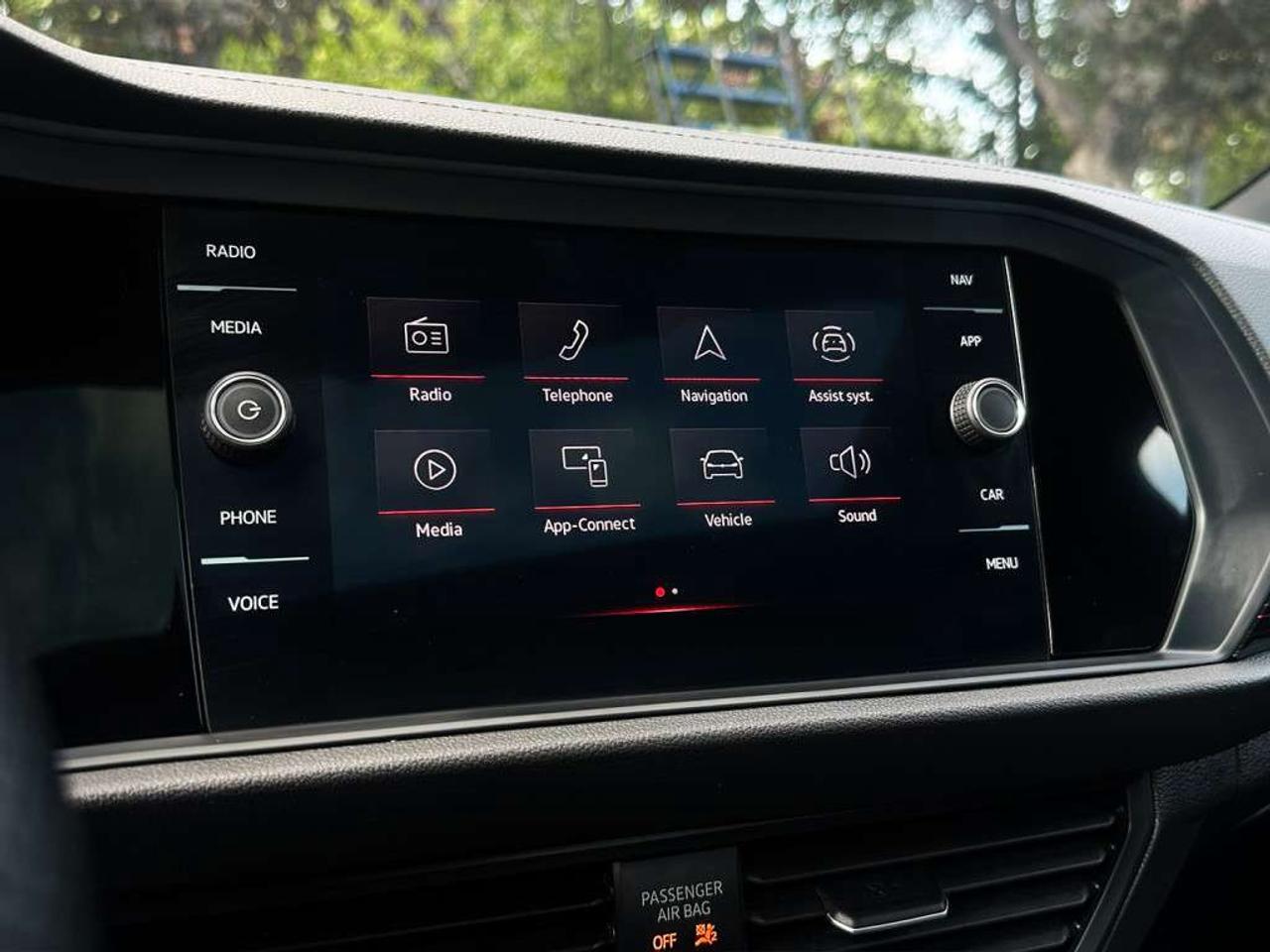 2024 Volkswagen Jetta 40th Anniversary Edition SUNROOF LEATHER SEATS ALLOY WHEELS Photo