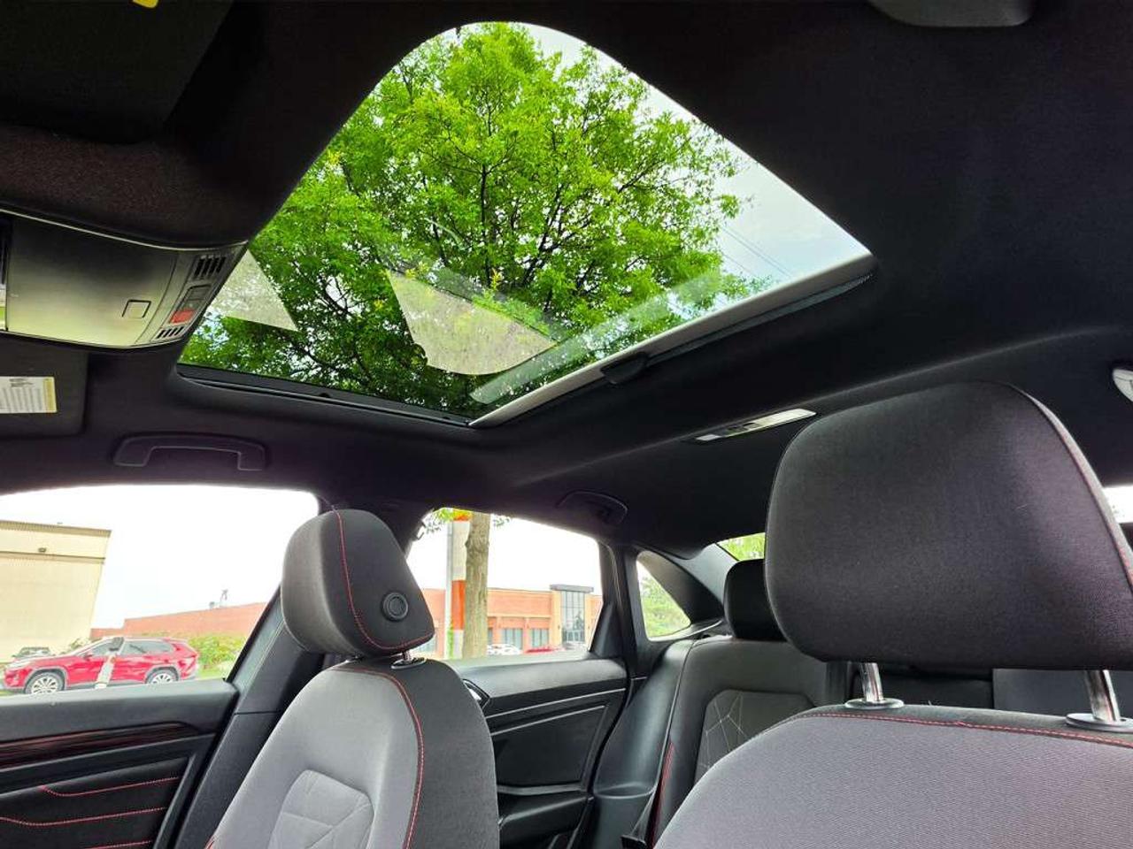 2024 Volkswagen Jetta 40th Anniversary Edition SUNROOF LEATHER SEATS ALLOY WHEELS Photo