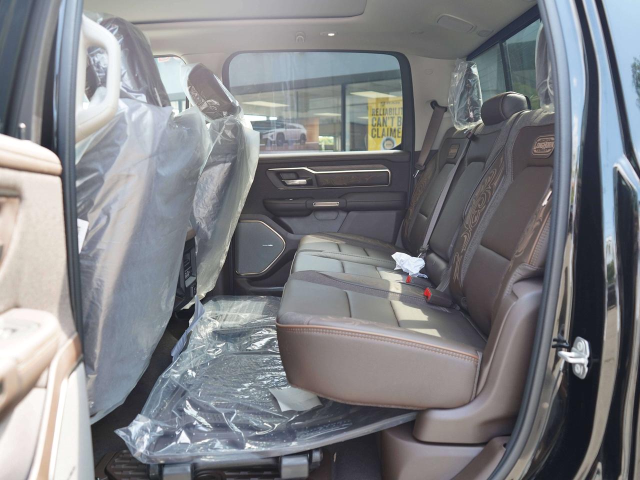 2026 RAM 1500 LIMITED LONG HORN LEVEL EQUIPMENT, DUAL SUNROOF Photo