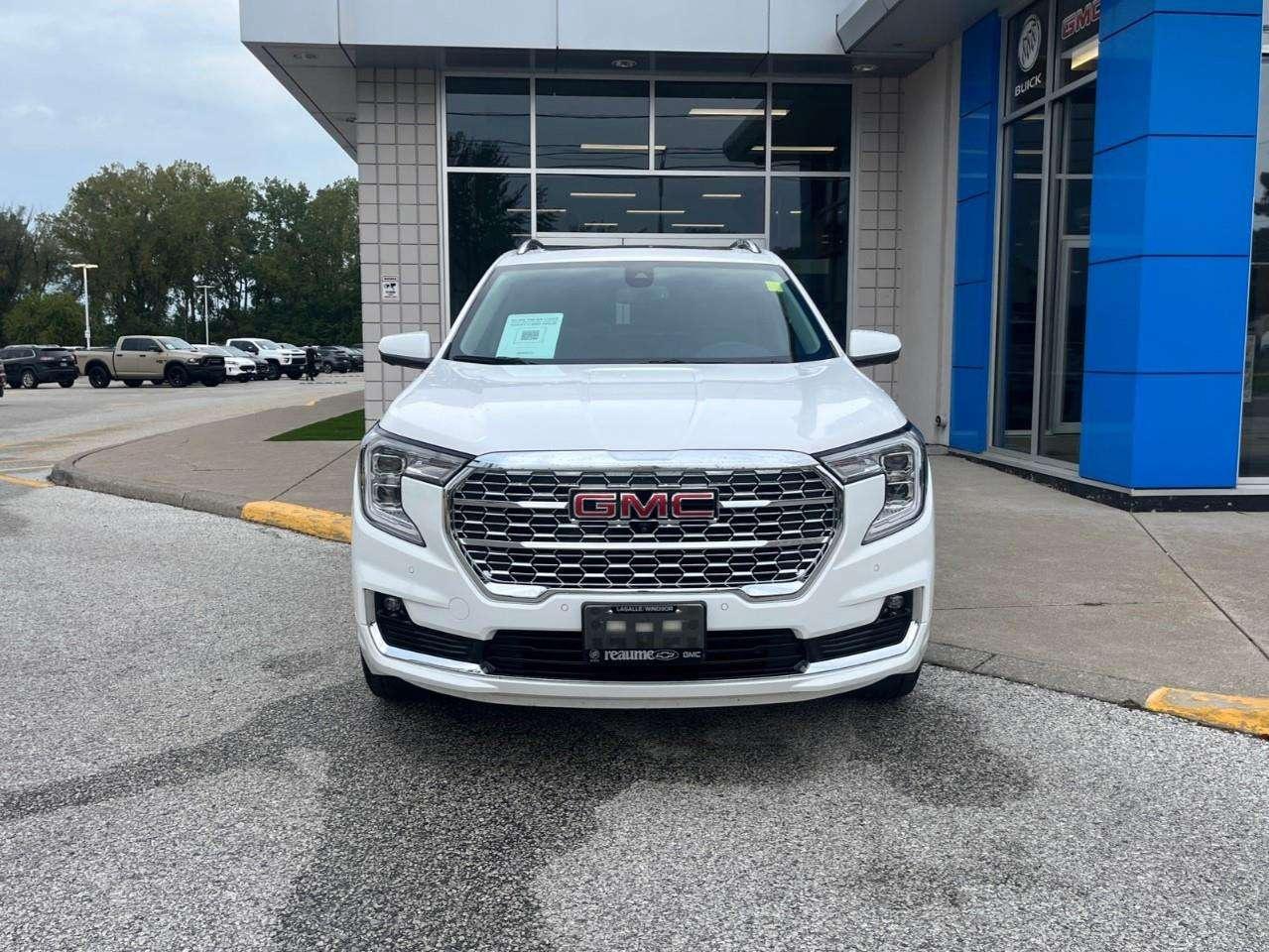2024 GMC Terrain DENALI CPO RATES APPLY! Photo5