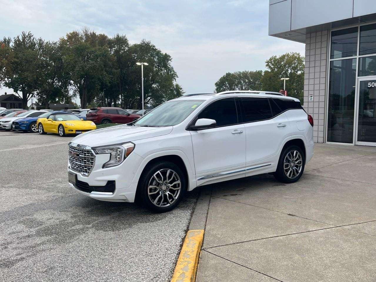 2024 GMC Terrain DENALI CPO RATES APPLY! Photo