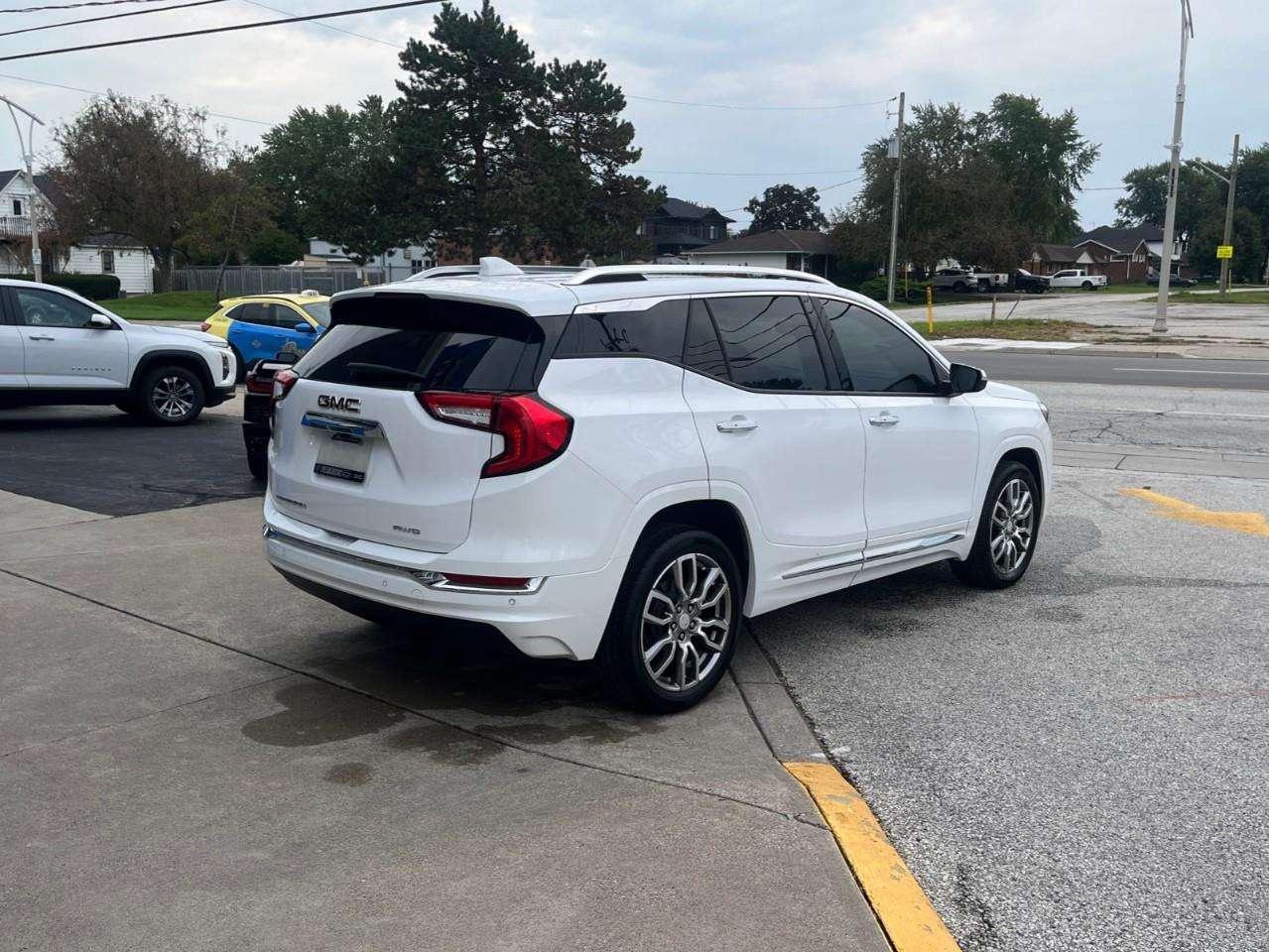 2024 GMC Terrain DENALI CPO RATES APPLY! Photo4
