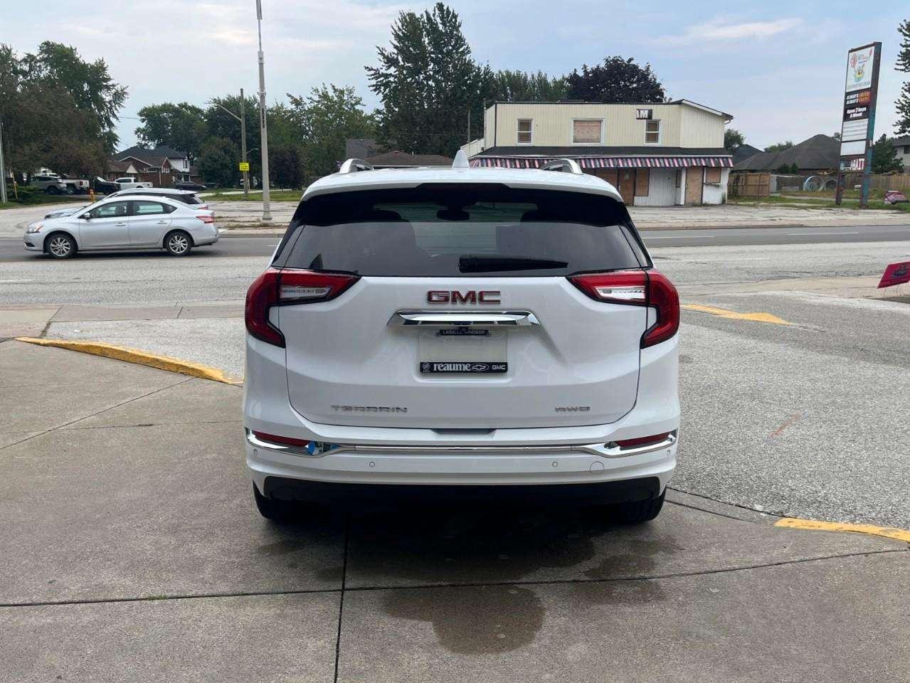 2024 GMC Terrain DENALI CPO RATES APPLY! Photo