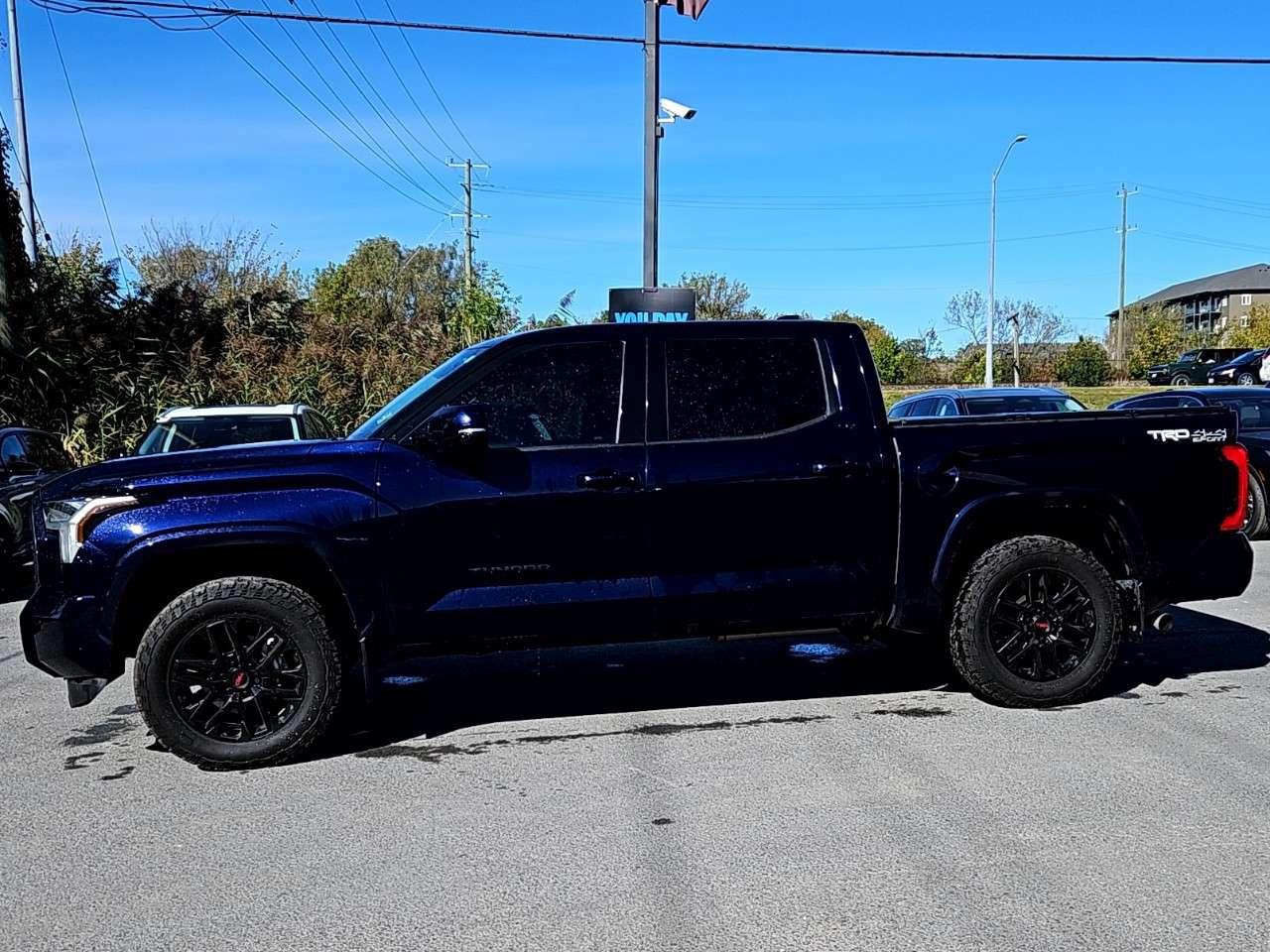 2023 Toyota Tundra SR   LOCAL TRADE   1 OWNER   NO ACCIDENTS Photo