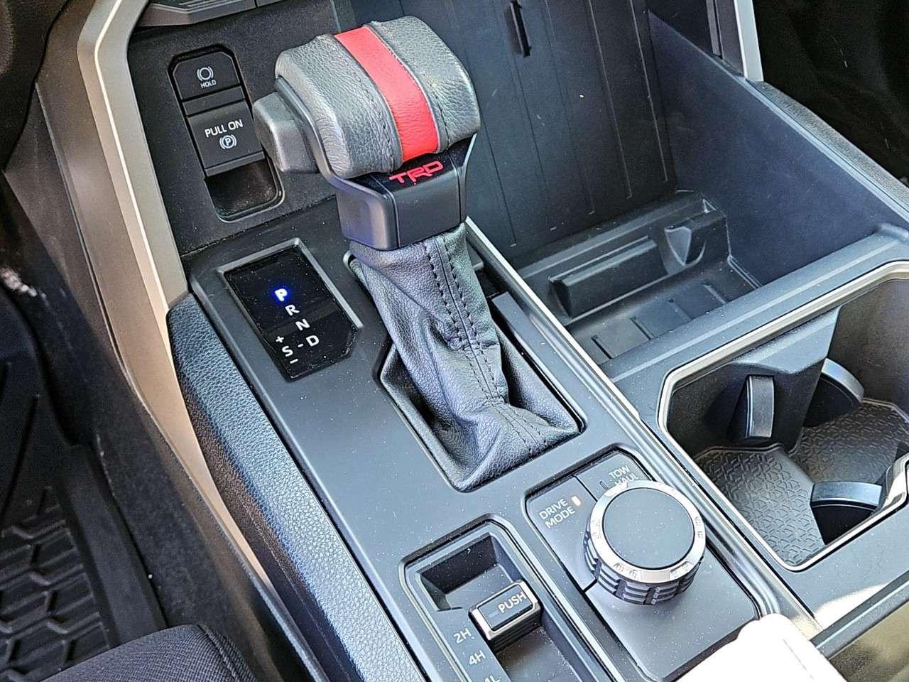 2023 Toyota Tundra SR   LOCAL TRADE   1 OWNER   NO ACCIDENTS Photo