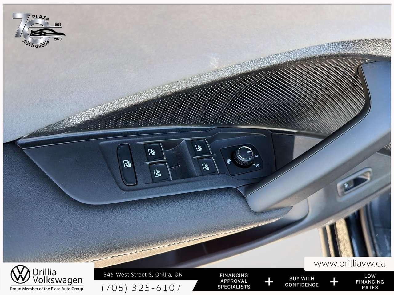 2026 Volkswagen Tiguan Comfortline R-Line Black Edition Panoramic Roof   4MOTION AWD   R-Line Black / Photo