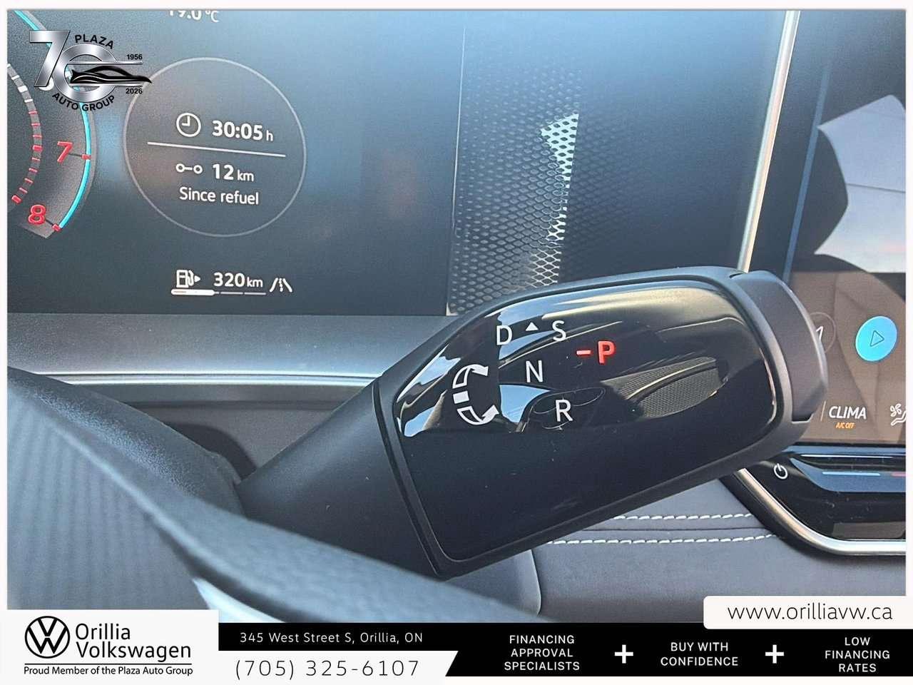 2026 Volkswagen Tiguan Comfortline R-Line Black Edition Panoramic Roof   4MOTION AWD   R-Line Black / Photo
