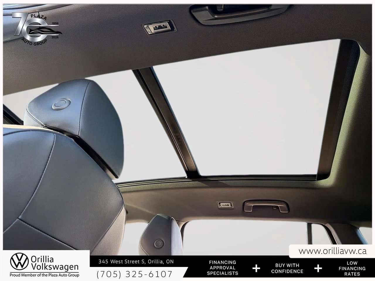2026 Volkswagen Tiguan Comfortline R-Line Black Edition Panoramic Roof   4MOTION AWD   R-Line Black / Photo
