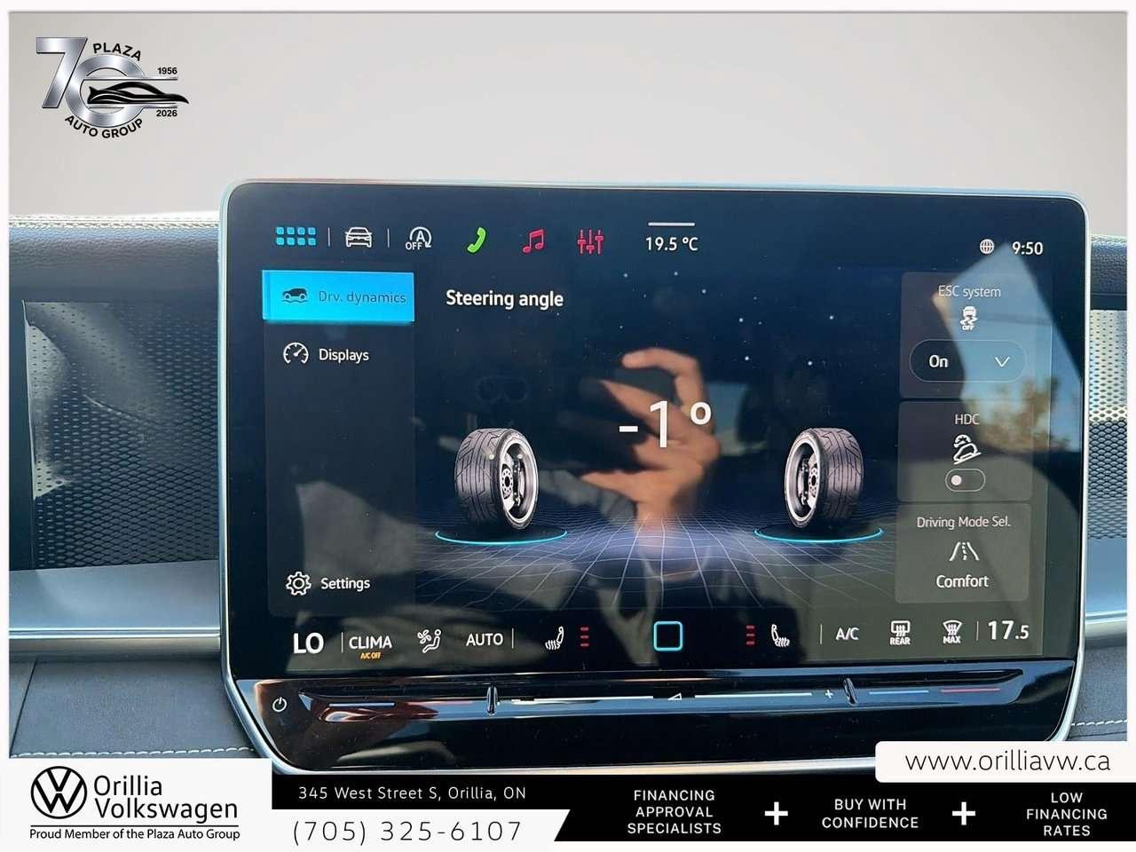 2026 Volkswagen Tiguan Comfortline R-Line Black Edition Panoramic Roof   4MOTION AWD   R-Line Black / Photo