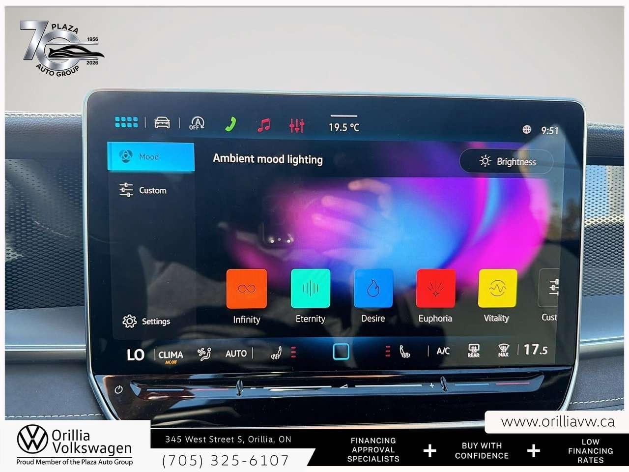 2026 Volkswagen Tiguan Comfortline R-Line Black Edition Panoramic Roof   4MOTION AWD   R-Line Black / Photo