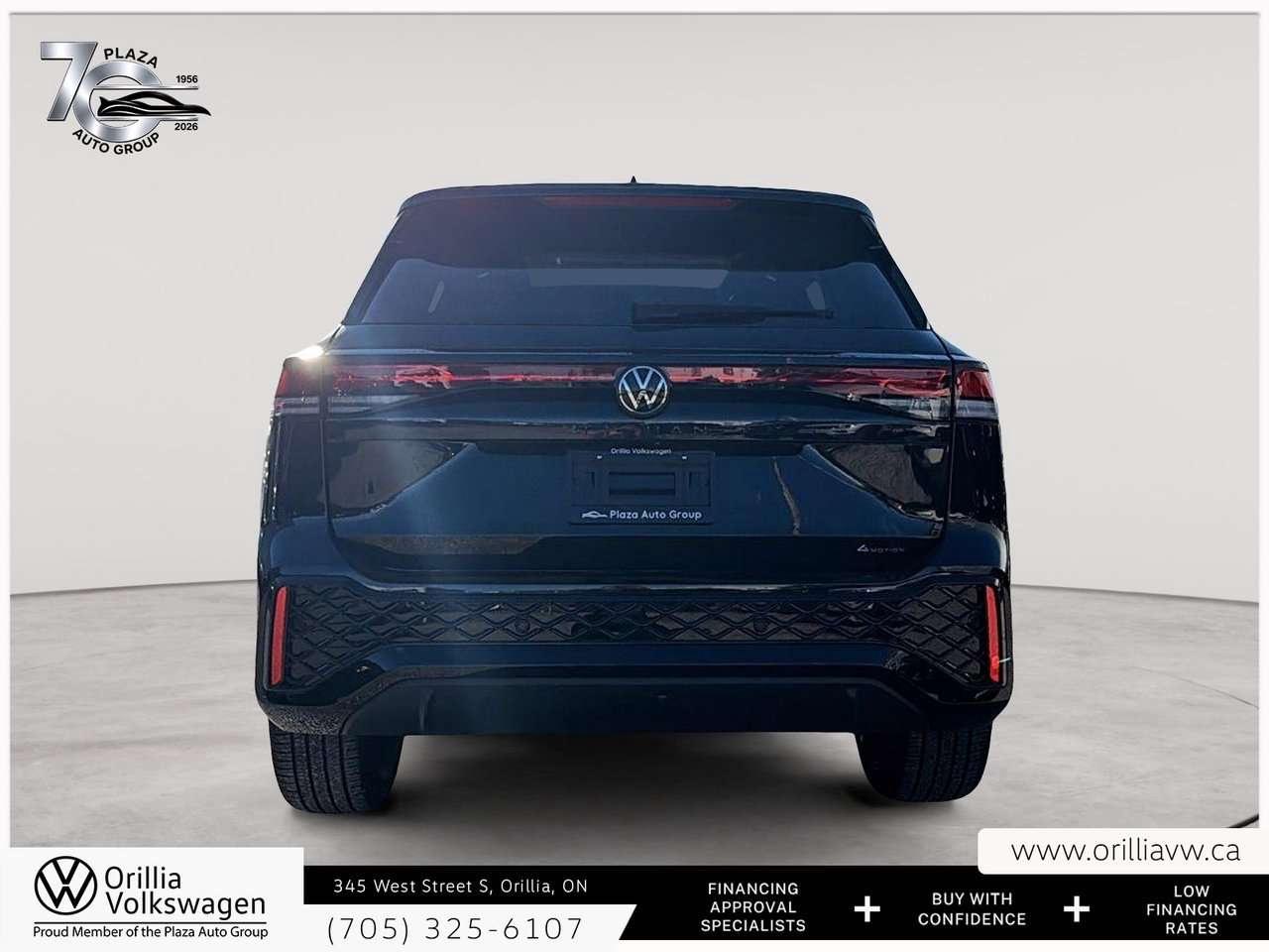 2026 Volkswagen Tiguan Comfortline R-Line Black Edition Panoramic Roof   4MOTION AWD   R-Line Black / Photo