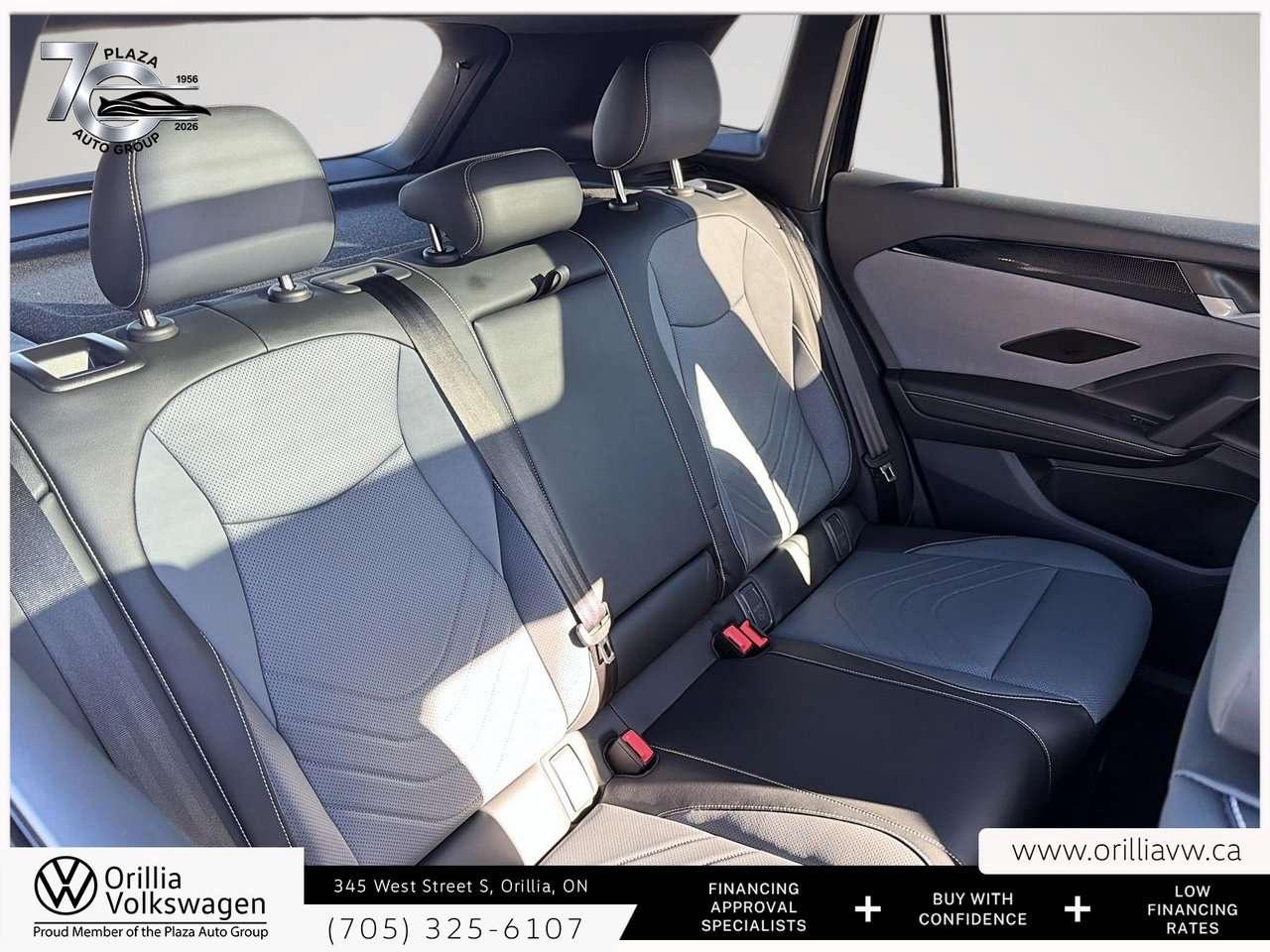 2026 Volkswagen Tiguan Comfortline R-Line Black Edition Panoramic Roof   4MOTION AWD   R-Line Black / Photo
