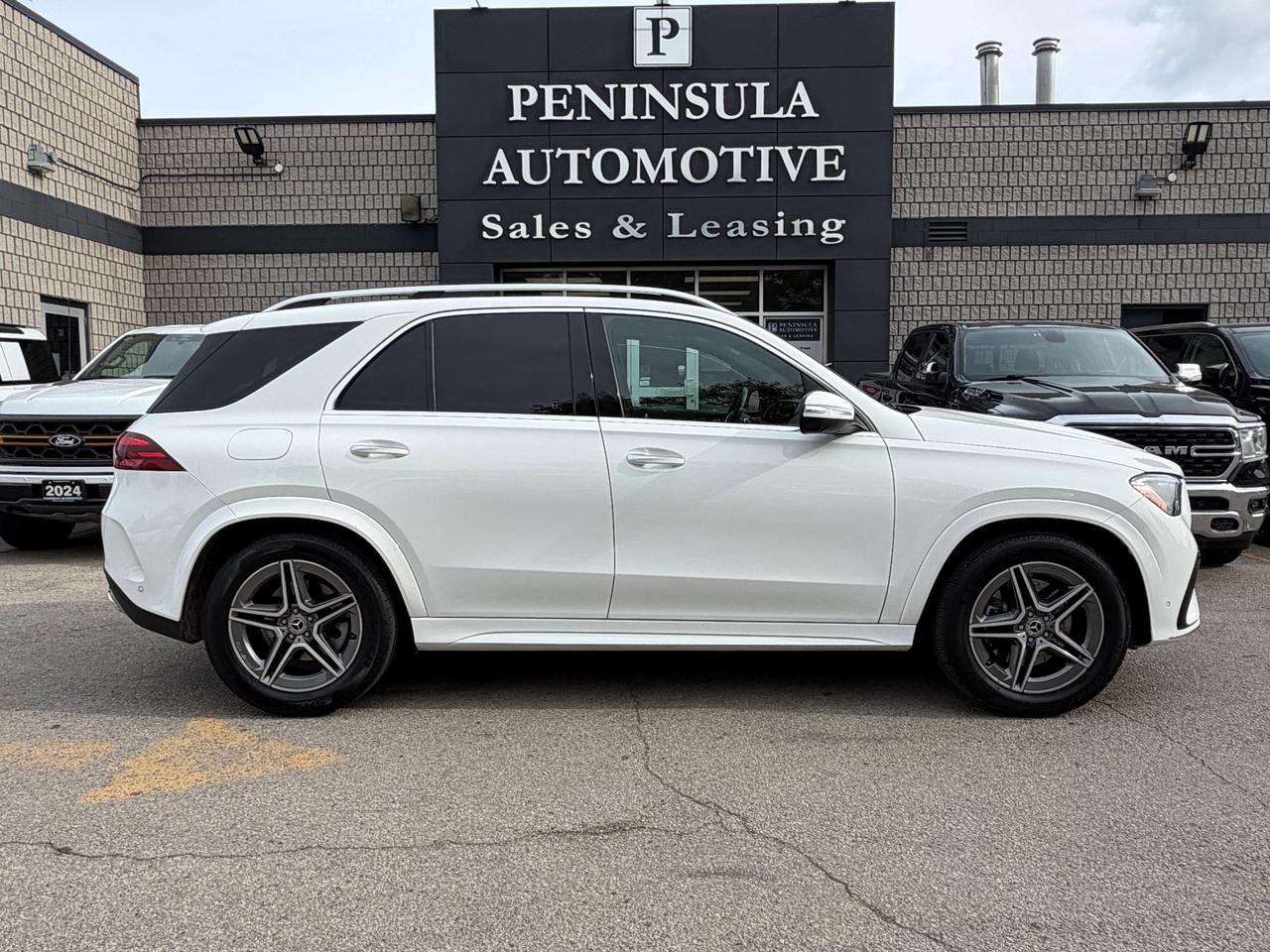 2026 Mercedes-Benz GLE EXCLUSIVE PKG, AMG RIMS, PANO, BURMERSTER,360 Photo
