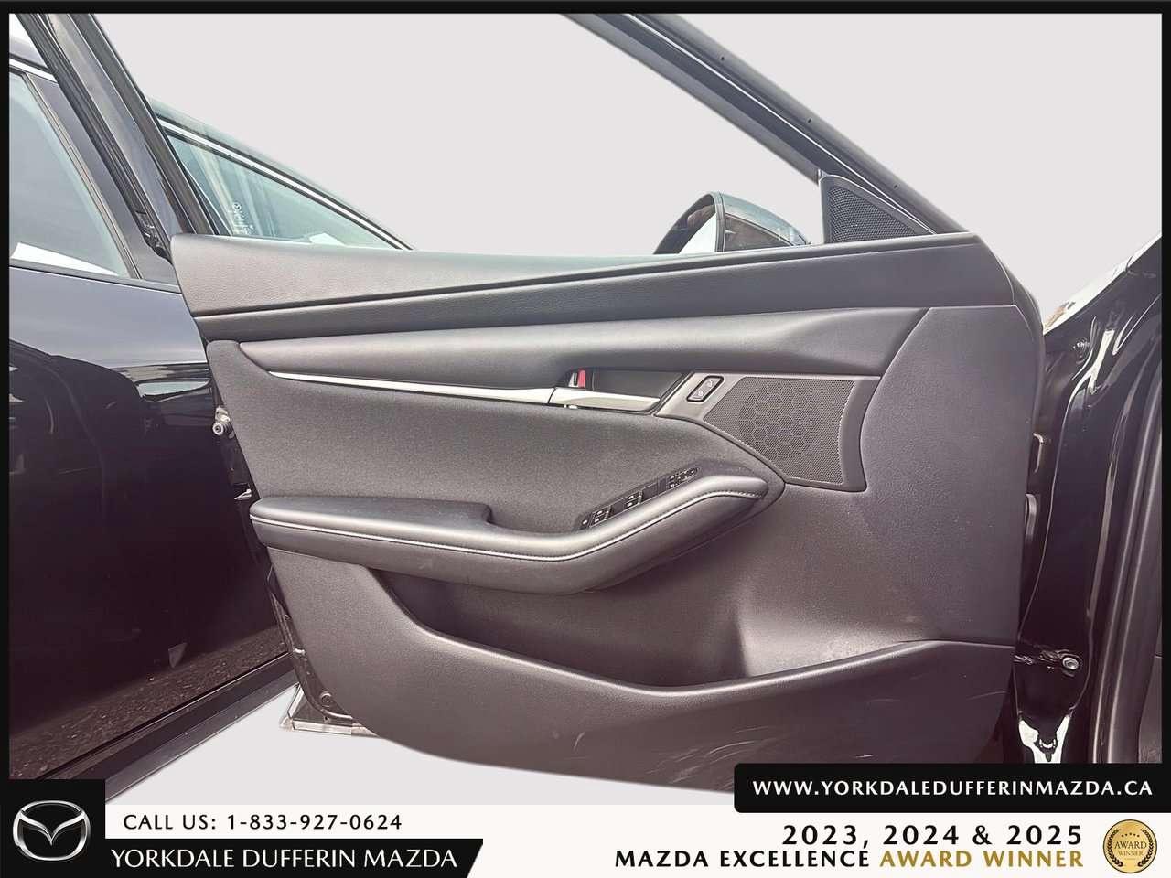 2025 Mazda 3 GX Photo