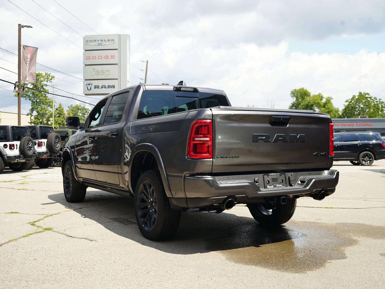 2026 RAM 1500 LIMITED, NIGHT EDITION, DUAL SUNROOF Photo