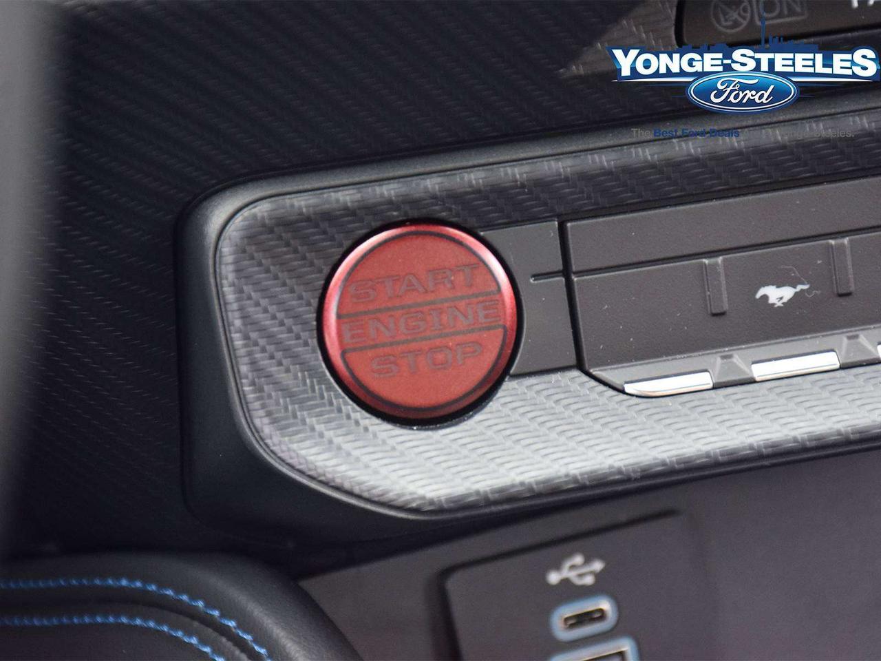 2024 Ford Mustang Dark Horse Photo
