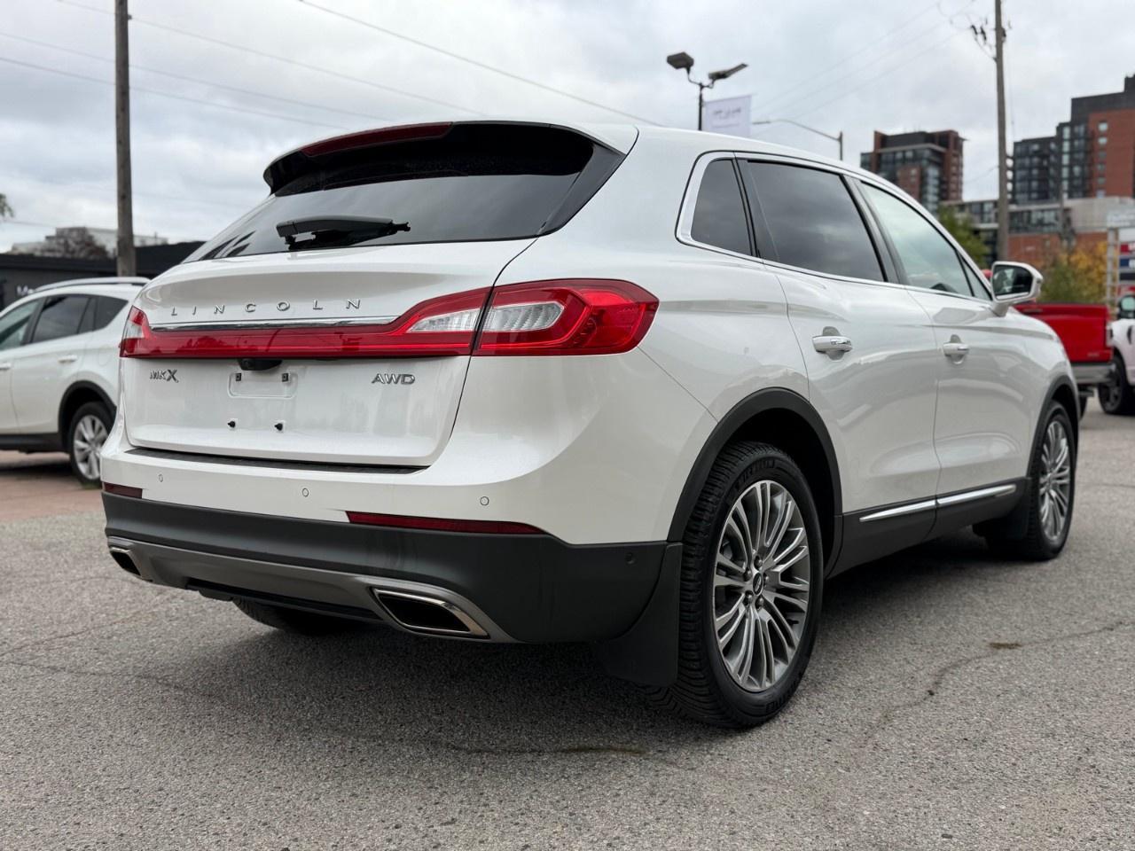 2017 Lincoln MKX AWD 4DR RESERVE Photo4