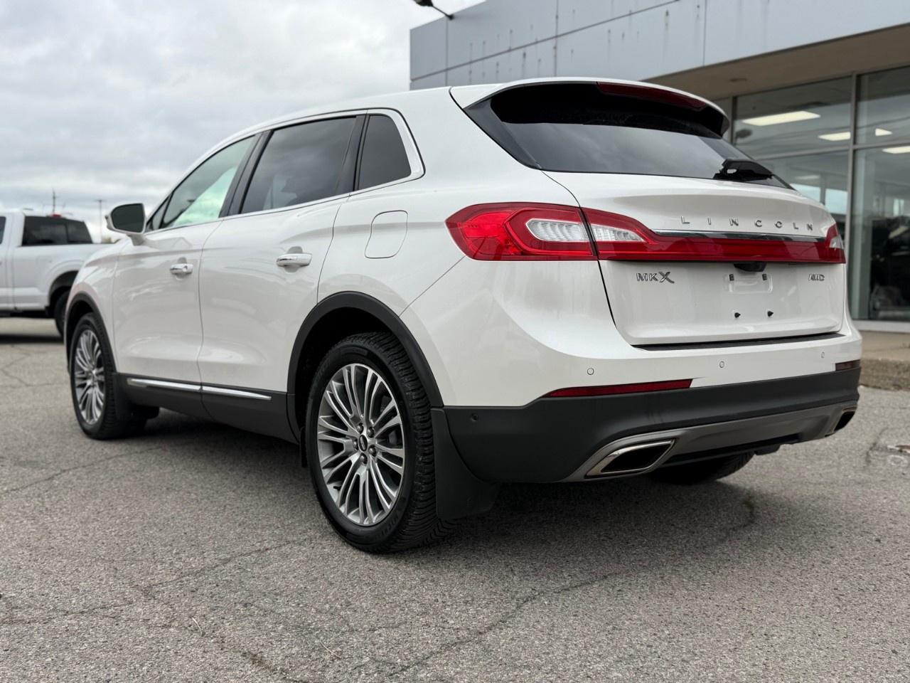 2017 Lincoln MKX AWD 4DR RESERVE Photo