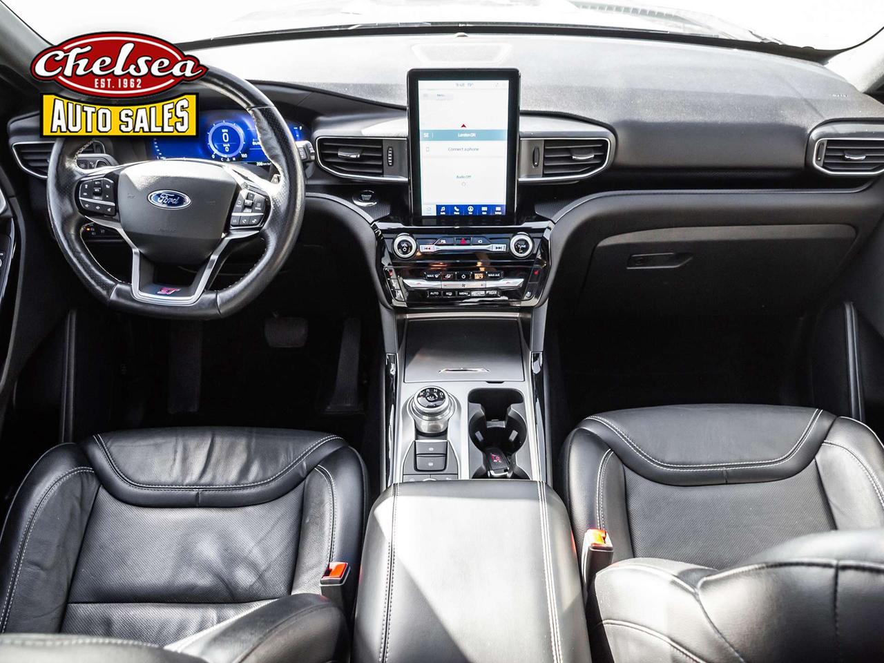 2022 Ford Explorer ST AWD Photo