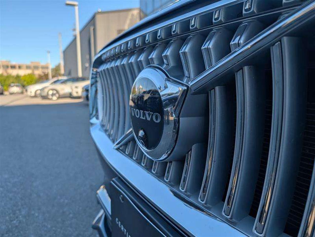 2025 Volvo XC90 B6 Ultra   Lounge   Tow   Low KM   Clean Photo