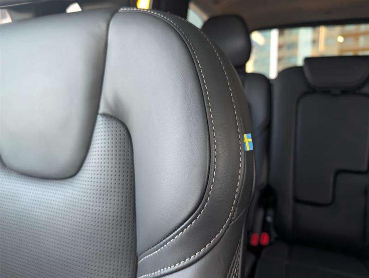 2025 Volvo XC90 B6 Ultra   Lounge   Tow   Low KM   Clean Photo
