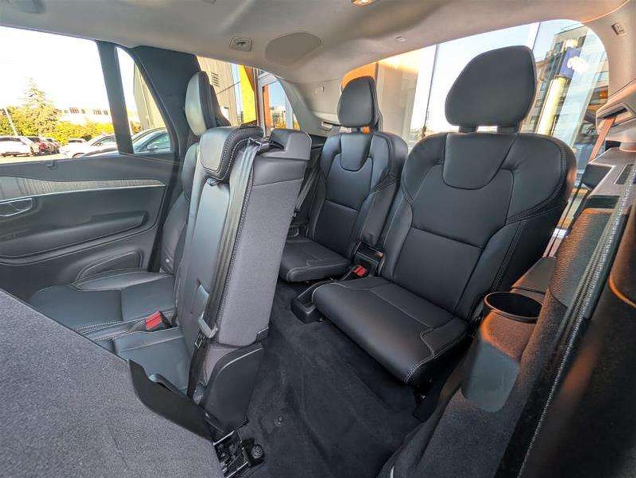 2025 Volvo XC90 B6 Ultra   Lounge   Tow   Low KM   Clean Photo