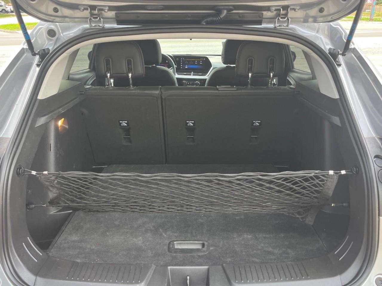 2025 Chevrolet Trax LT SUNROOF PKG CPO RATES APPLY! Photo
