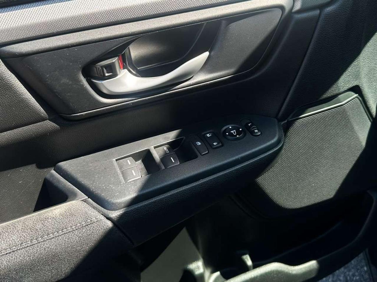 2020 Honda CR-V LX   CRUISE CONTROL   APPLE CARPLAY   ALLOYS Photo