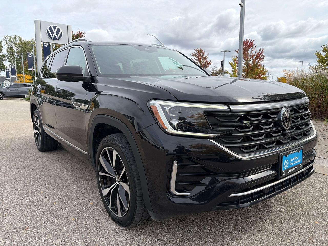 2024 Volkswagen Atlas EXECLINE Photo