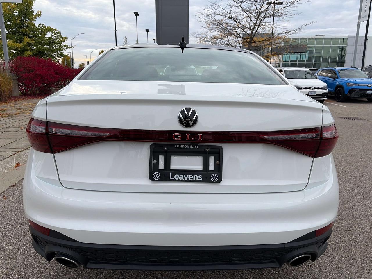 2025 Volkswagen Jetta Autobahn Photo