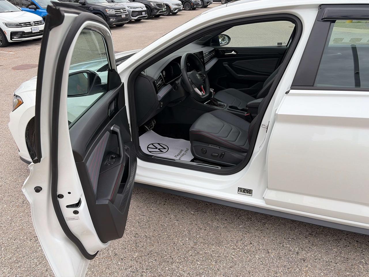2025 Volkswagen Jetta Autobahn Photo