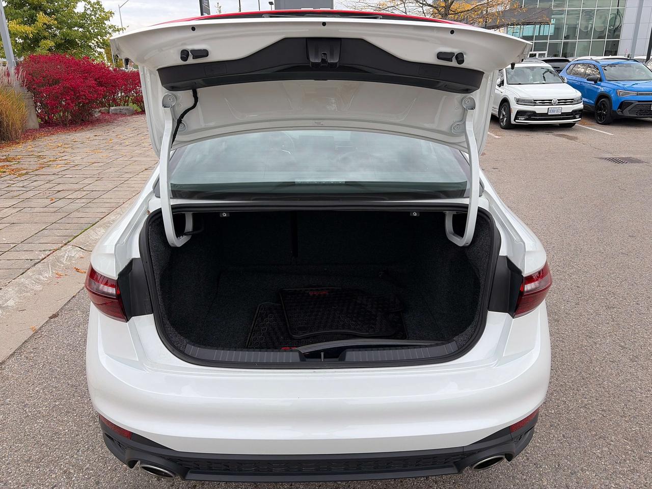2025 Volkswagen Jetta Autobahn Photo