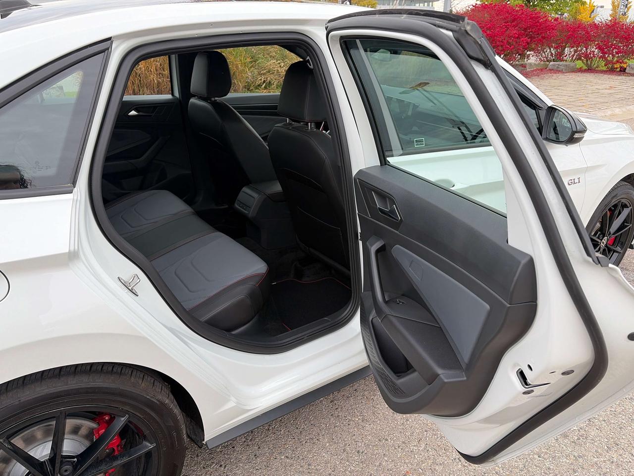 2025 Volkswagen Jetta Autobahn Photo
