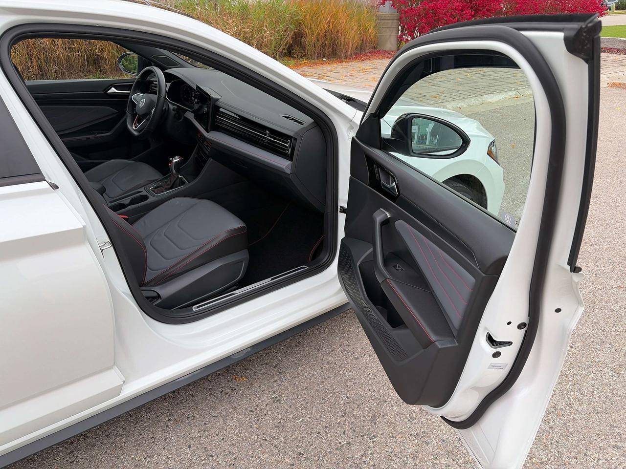 2025 Volkswagen Jetta Autobahn Photo