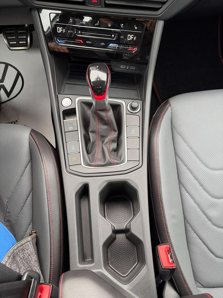 2025 Volkswagen Jetta Autobahn Photo