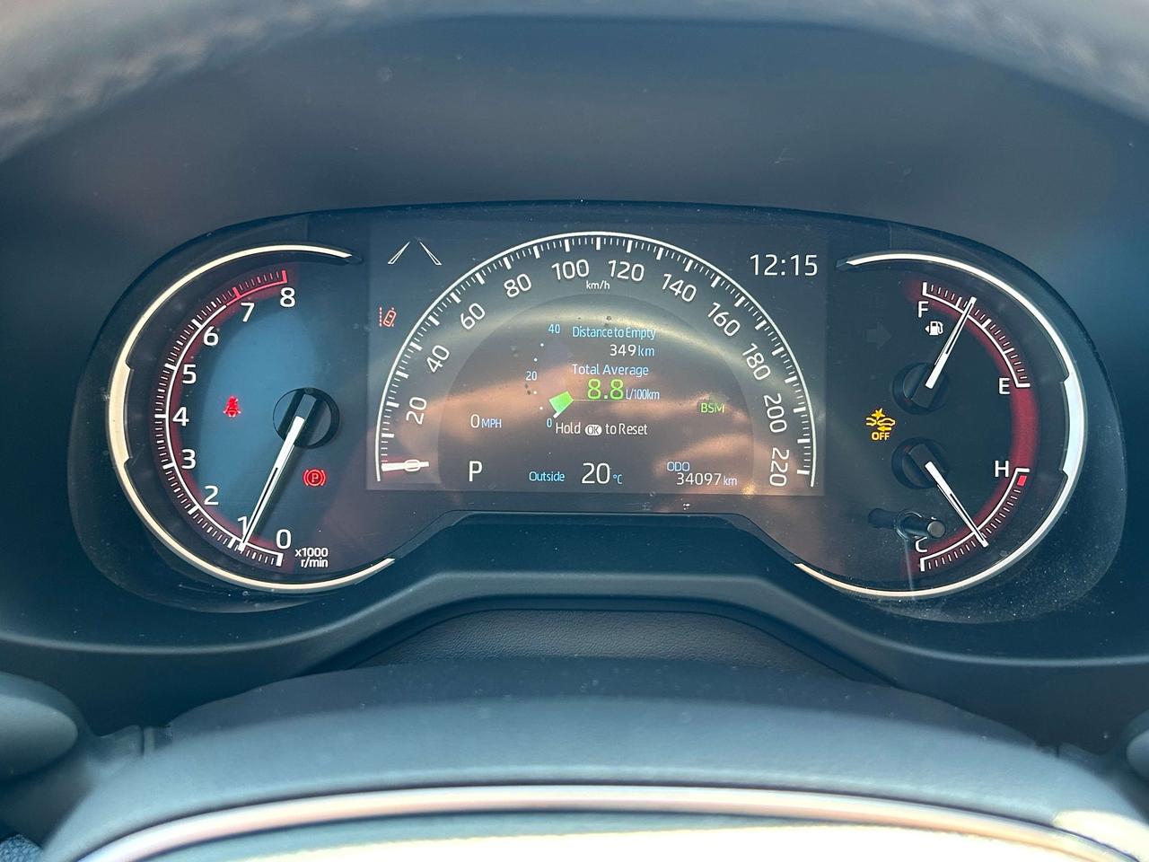2025 Toyota RAV4 XLE   ONE OWNER Photo