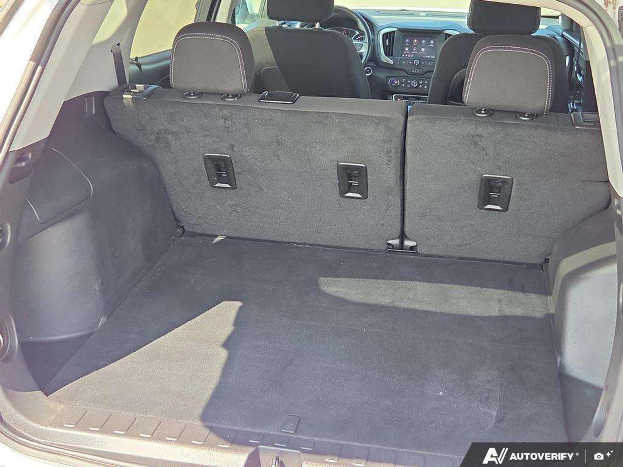 2024 GMC Terrain SLE   OFF LEASE   WELL MAINTAINED   CARPLAY Photo