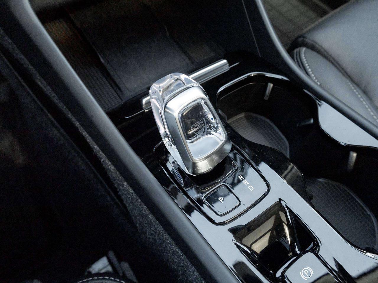 2025 Volvo XC40 PLUS^NOT Ex-Daily Rental^OFF LEASE^Rate fr 2.99%* Photo