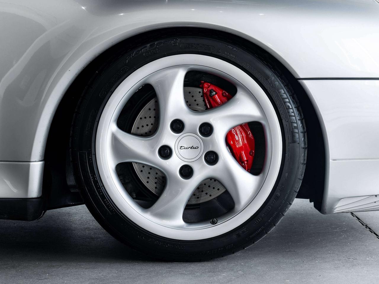 1997 Porsche 911 TURBO Photo