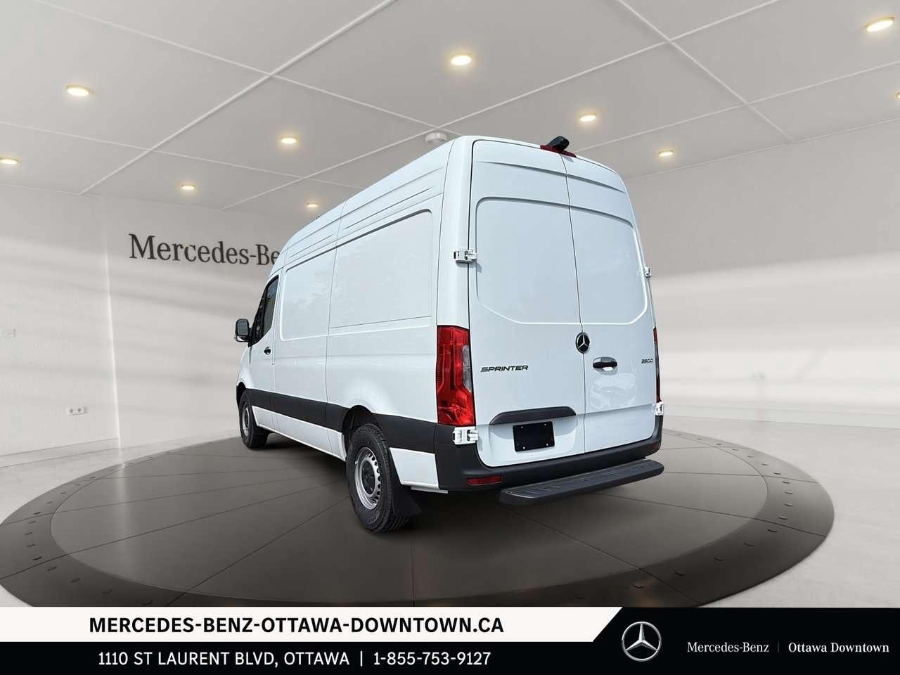 2026 Mercedes-Benz Sprinter 2500 Standard Roof I4 Diesel 144 Photo