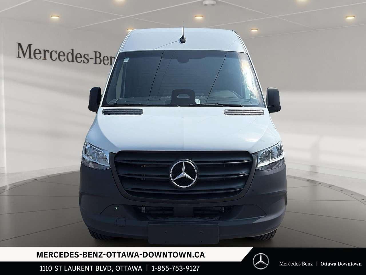 2026 Mercedes-Benz Sprinter 2500 Standard Roof I4 Diesel 144 Photo2