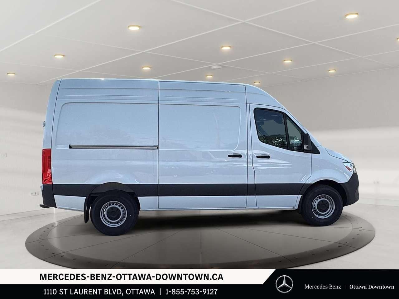 2026 Mercedes-Benz Sprinter 2500 Standard Roof I4 Diesel 144 Photo