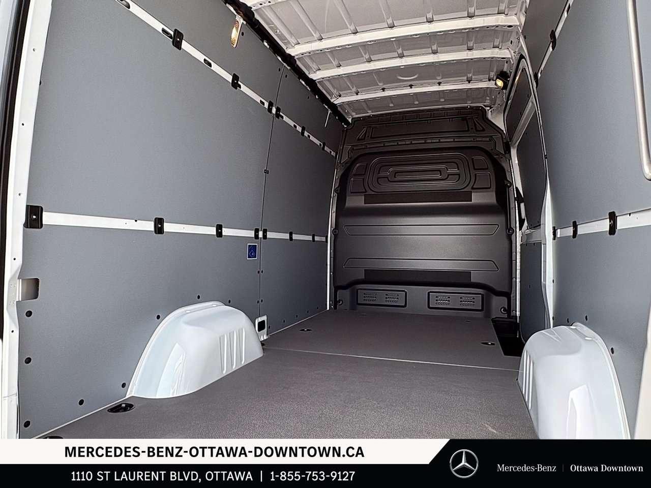 2026 Mercedes-Benz Sprinter 2500 Standard Roof I4 Diesel 144 Photo