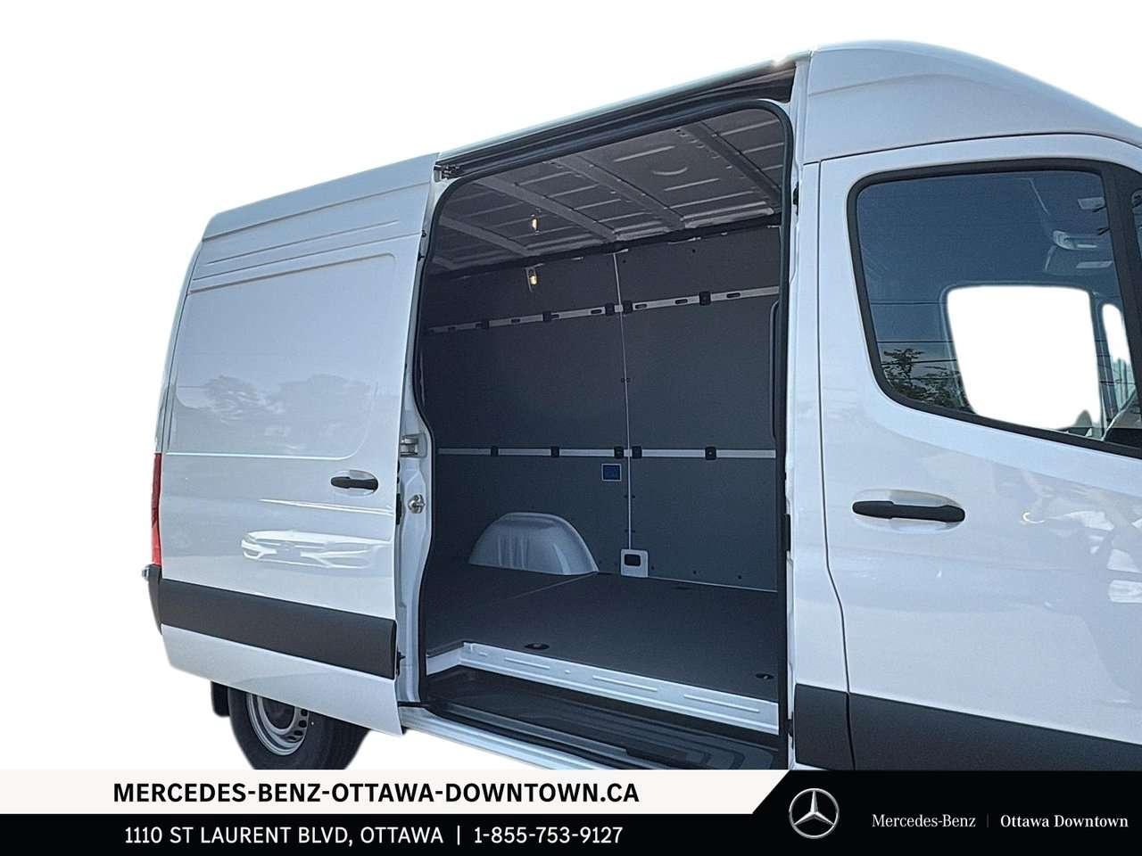 2026 Mercedes-Benz Sprinter 2500 Standard Roof I4 Diesel 144 Photo