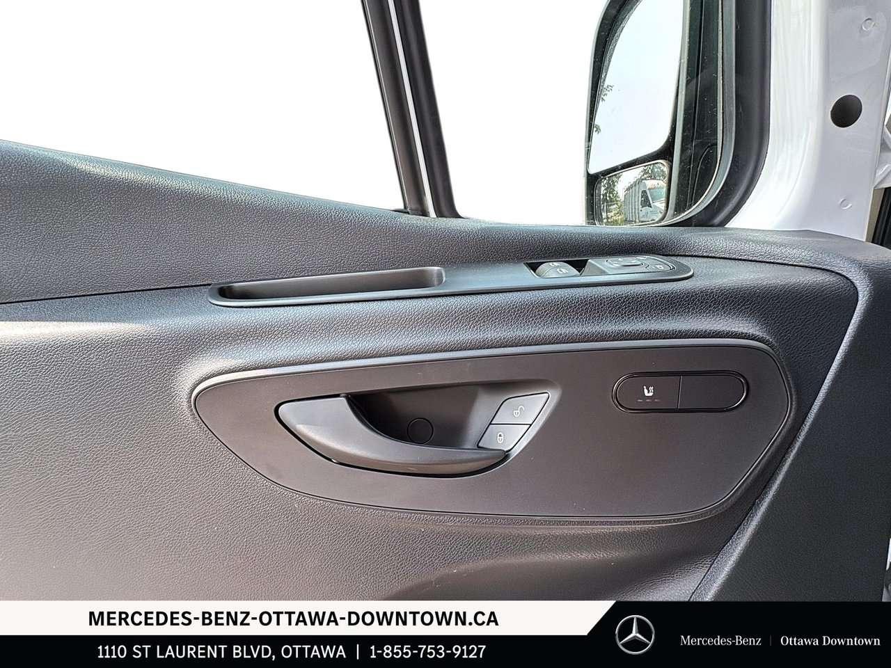 2026 Mercedes-Benz Sprinter 2500 Standard Roof I4 Diesel 144 Photo