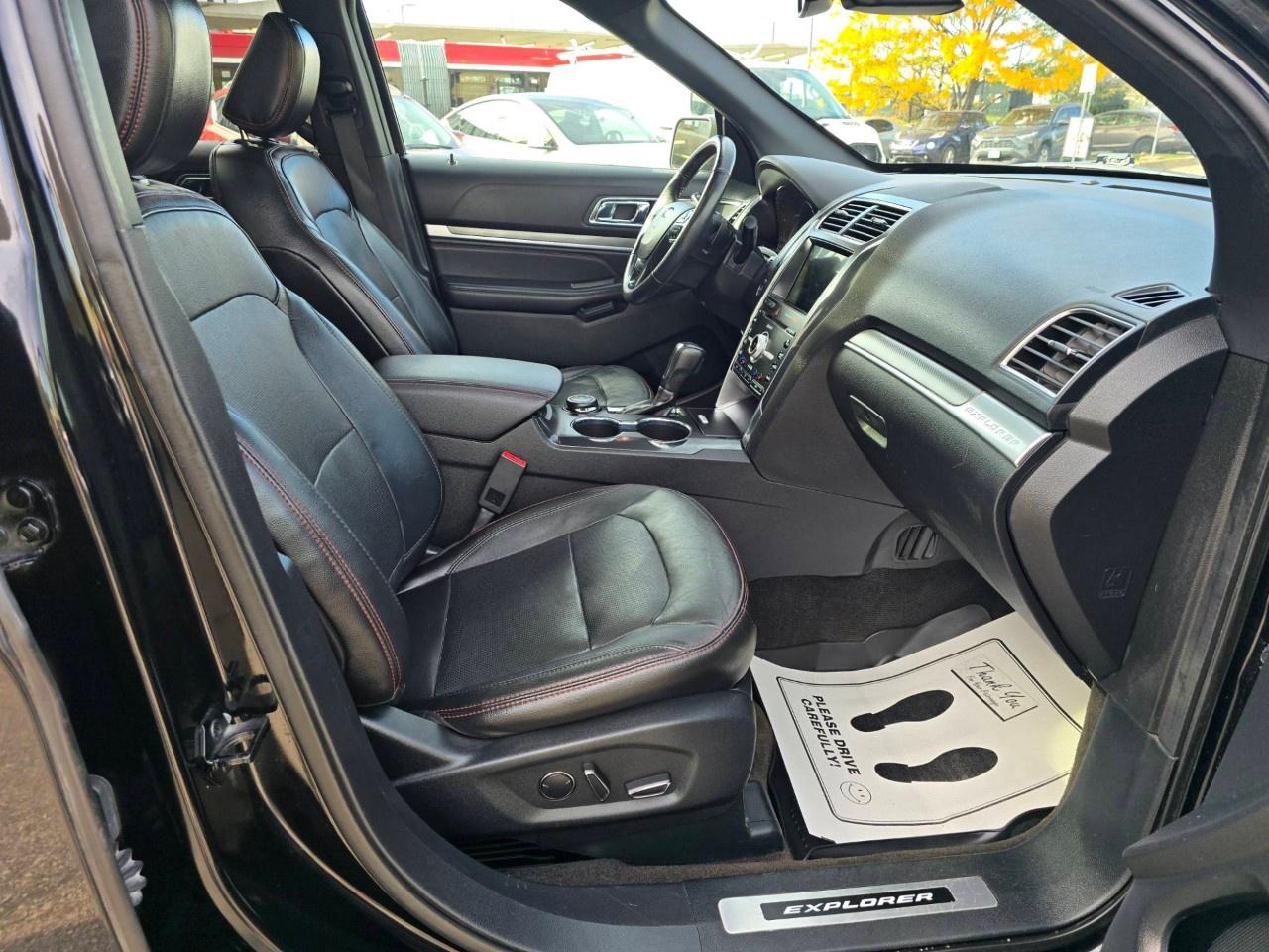 2018 Ford Explorer Sport 4WD Photo