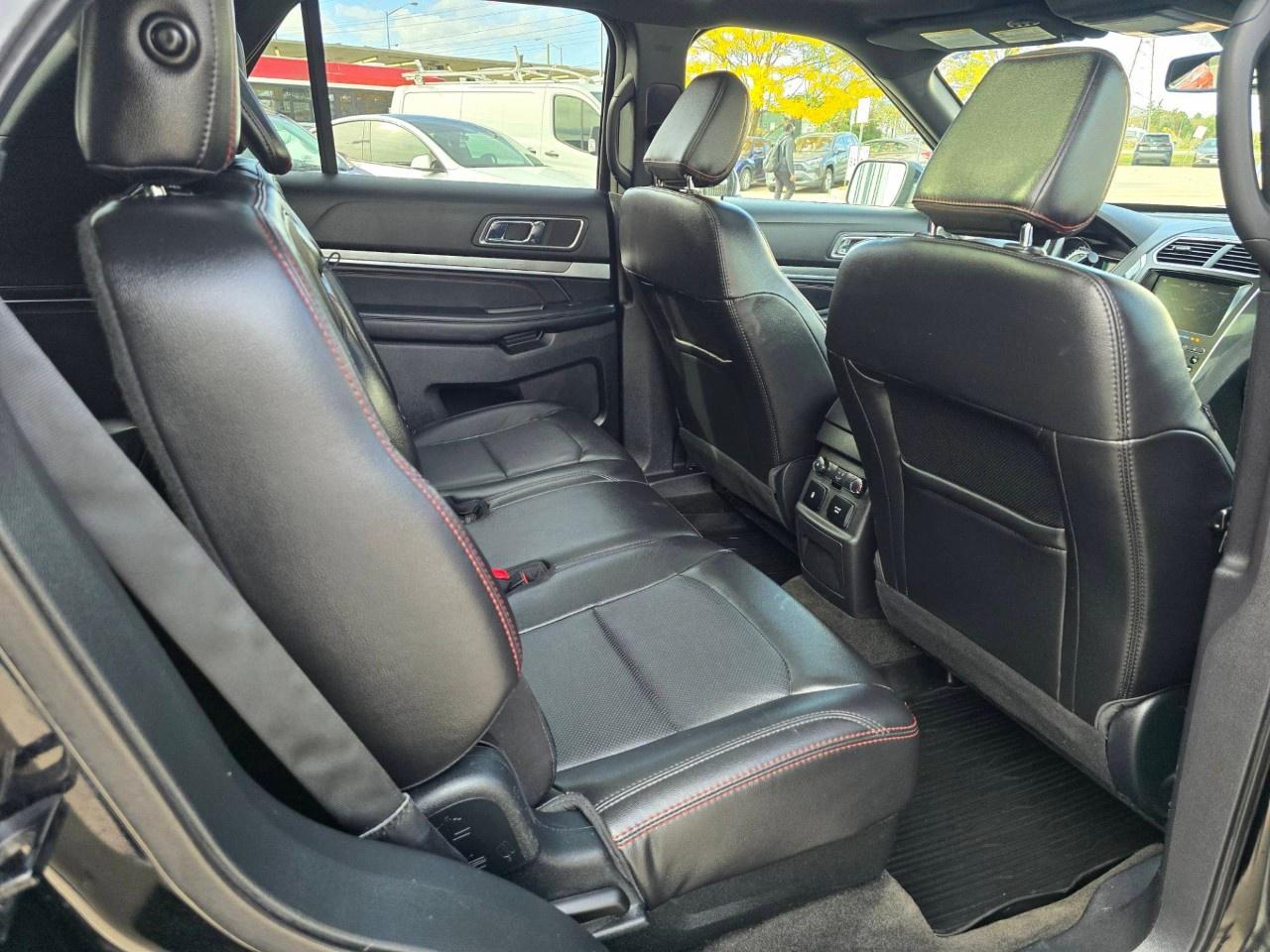 2018 Ford Explorer Sport 4WD Photo