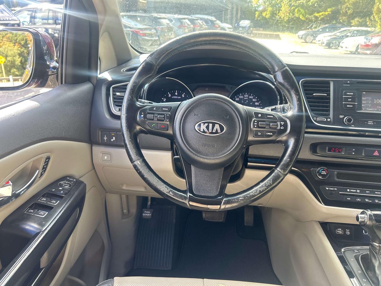 2016 Kia Sedona SX Photo