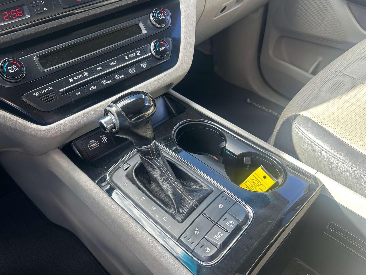 2016 Kia Sedona SX Photo