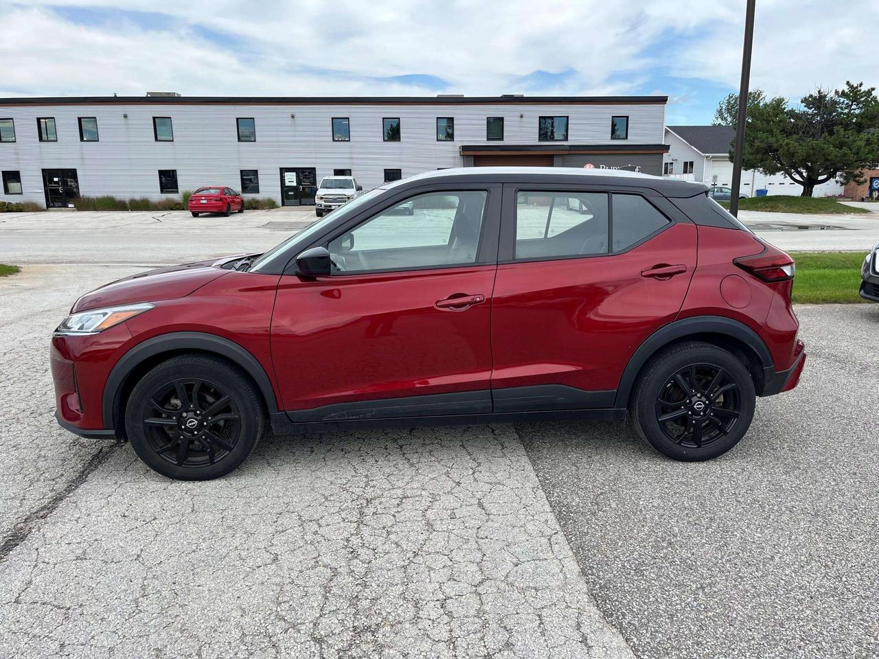 2023 Nissan Kicks SV Special Edition Photo